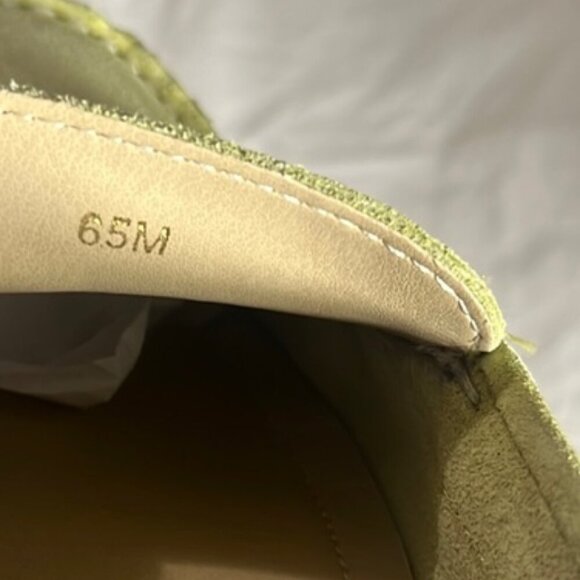 Coach and Four Lime Green Suede Loafers NWOT Size 6.5 M - Picture 9 of 9